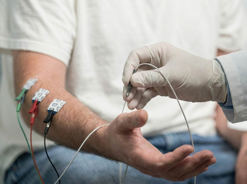badanie EMG — elektromiografia mięśni i nerwów