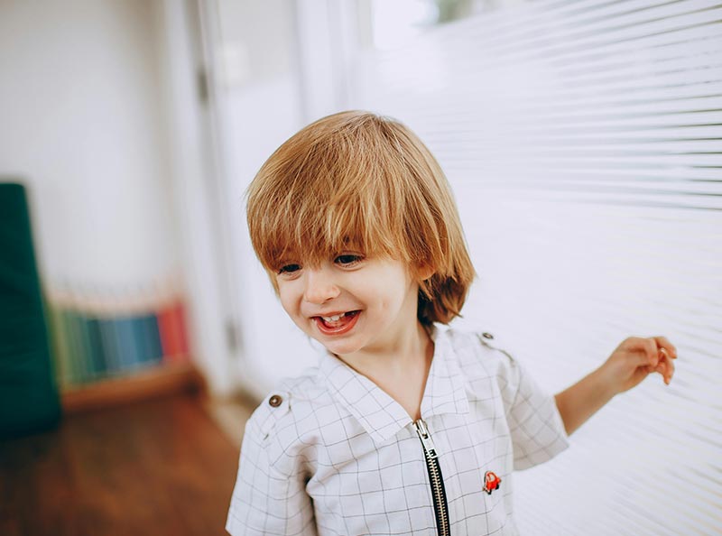 neurolog dziecięcy podczas konsultacji